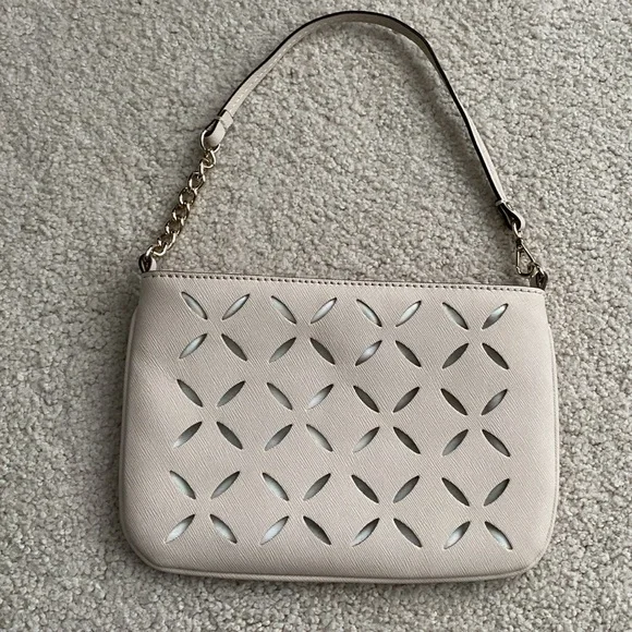 Wristlet - Picture 1 of 9